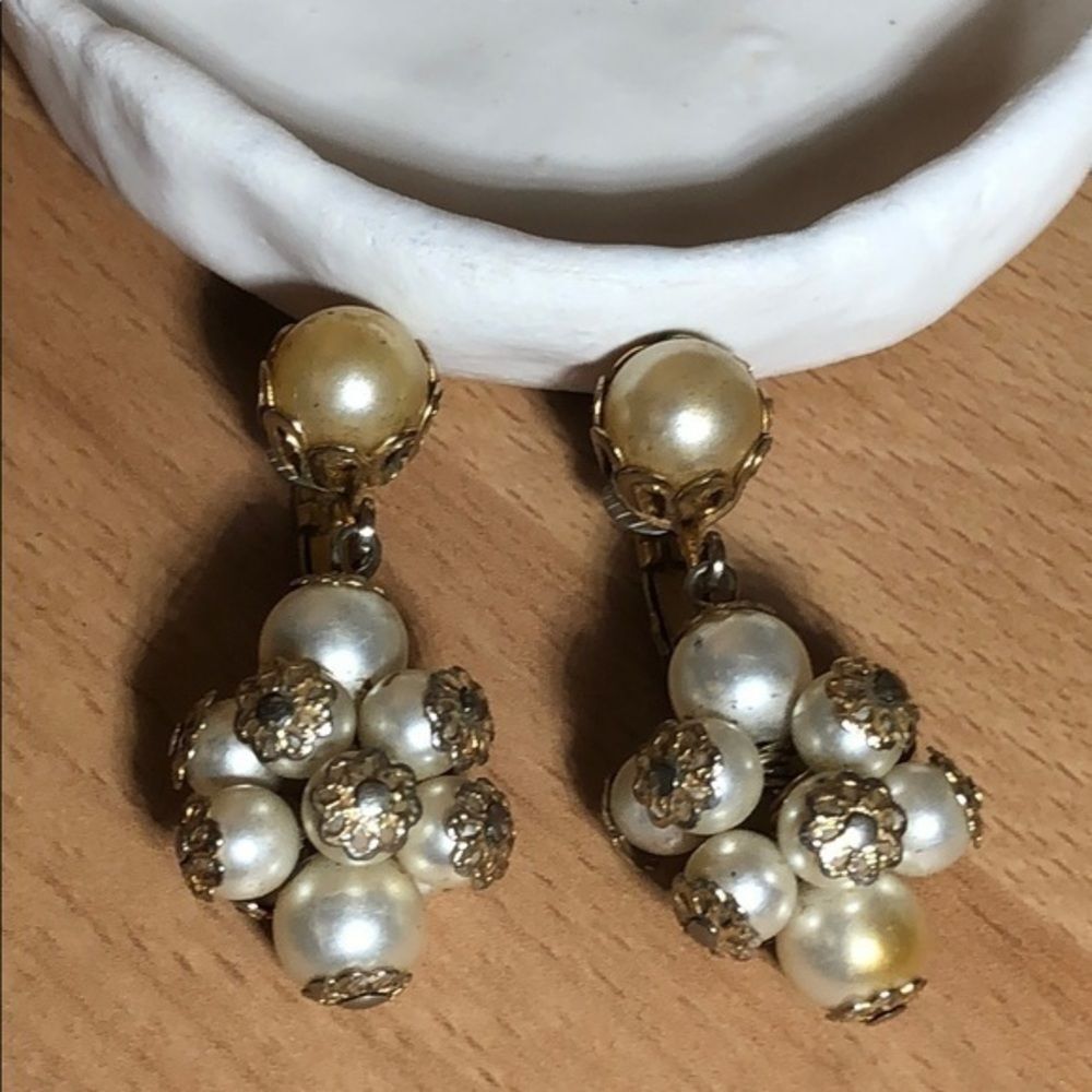 Stunning Vintage Pearl Clip Earrings